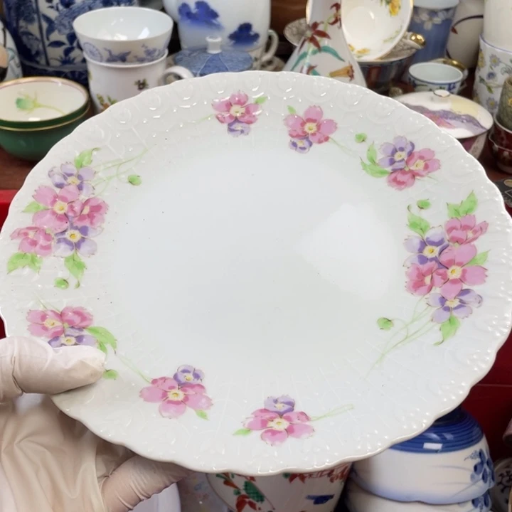 他家瓷器真美…开播了