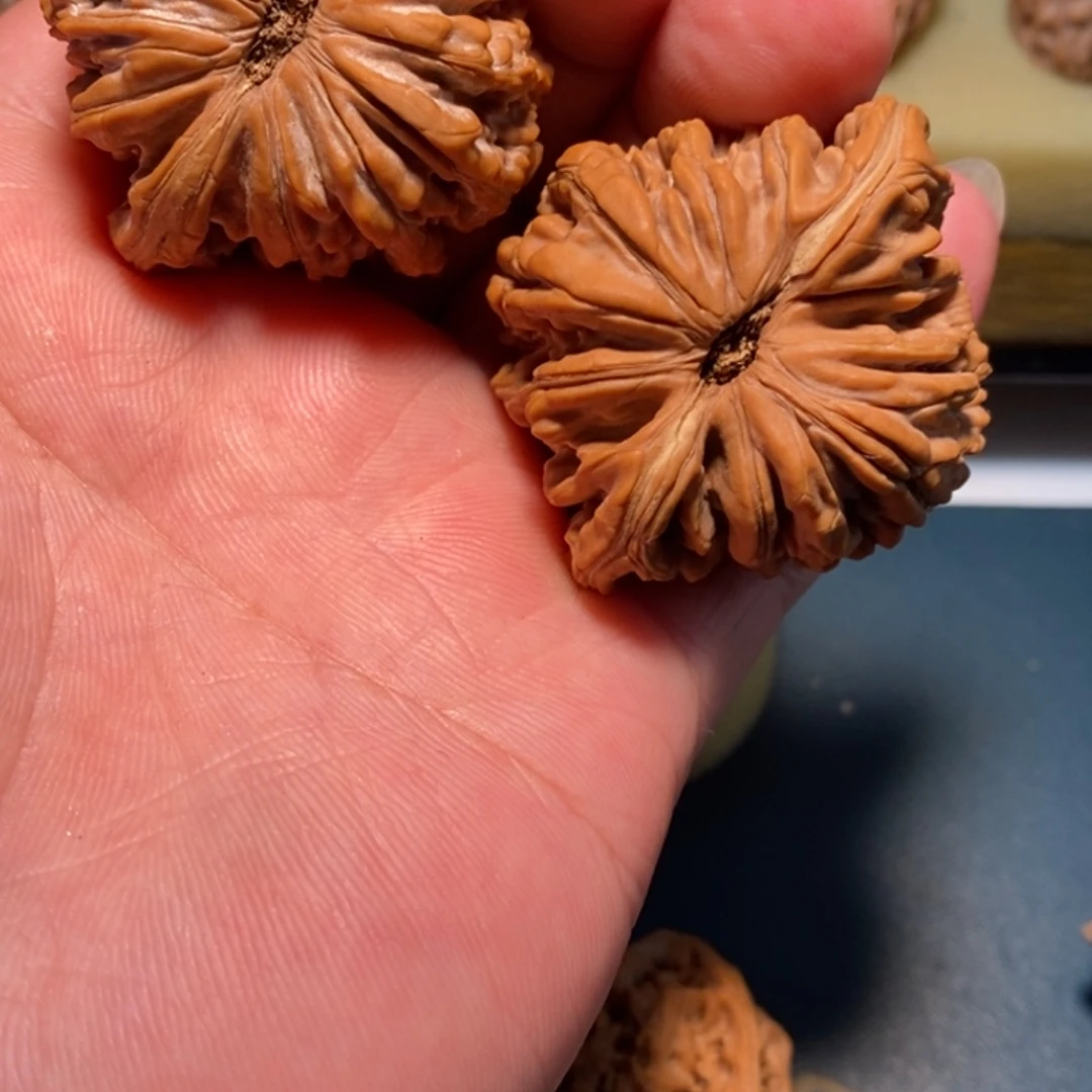 热***、文玩核桃吊坠文玩核桃四座楼