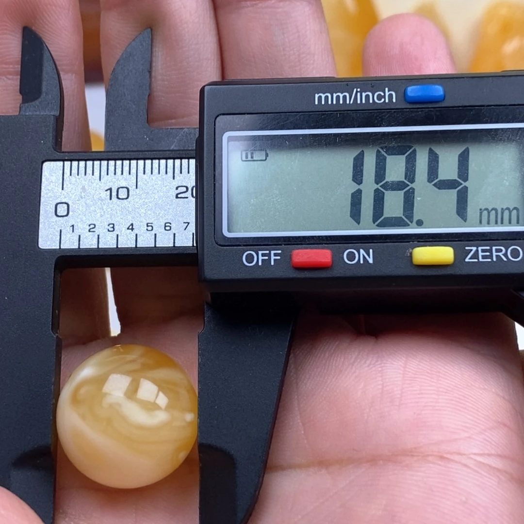 琥珀未镶嵌珠宝奇石蜜蜡圆珠