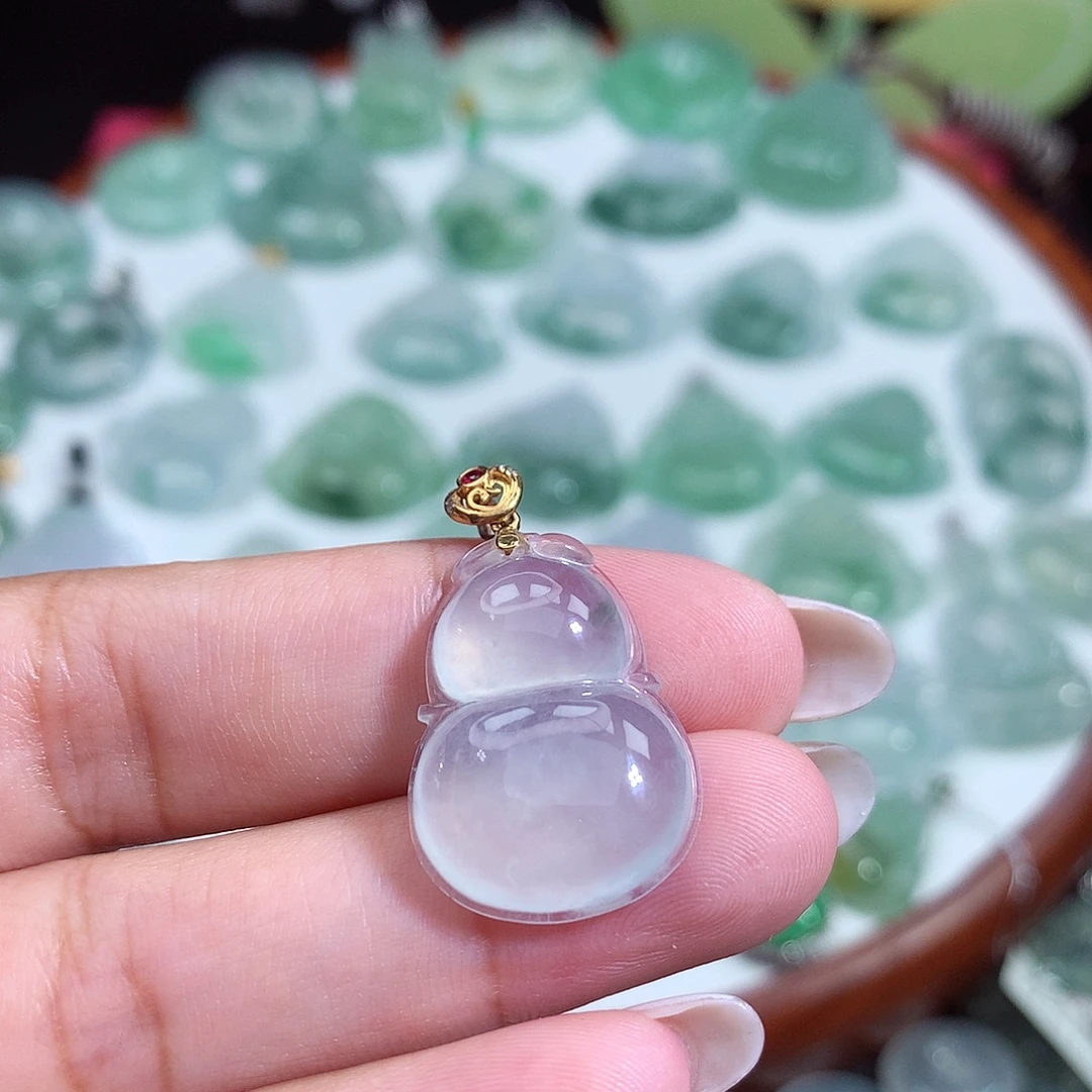 颈饰未镶嵌翡翠佛公