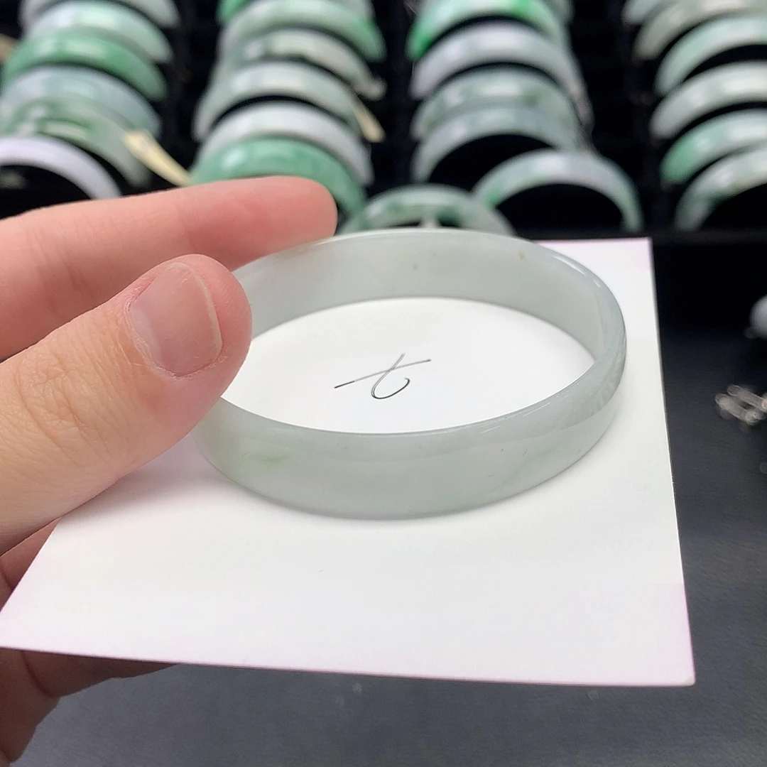 未镶嵌手镯翡翠公主