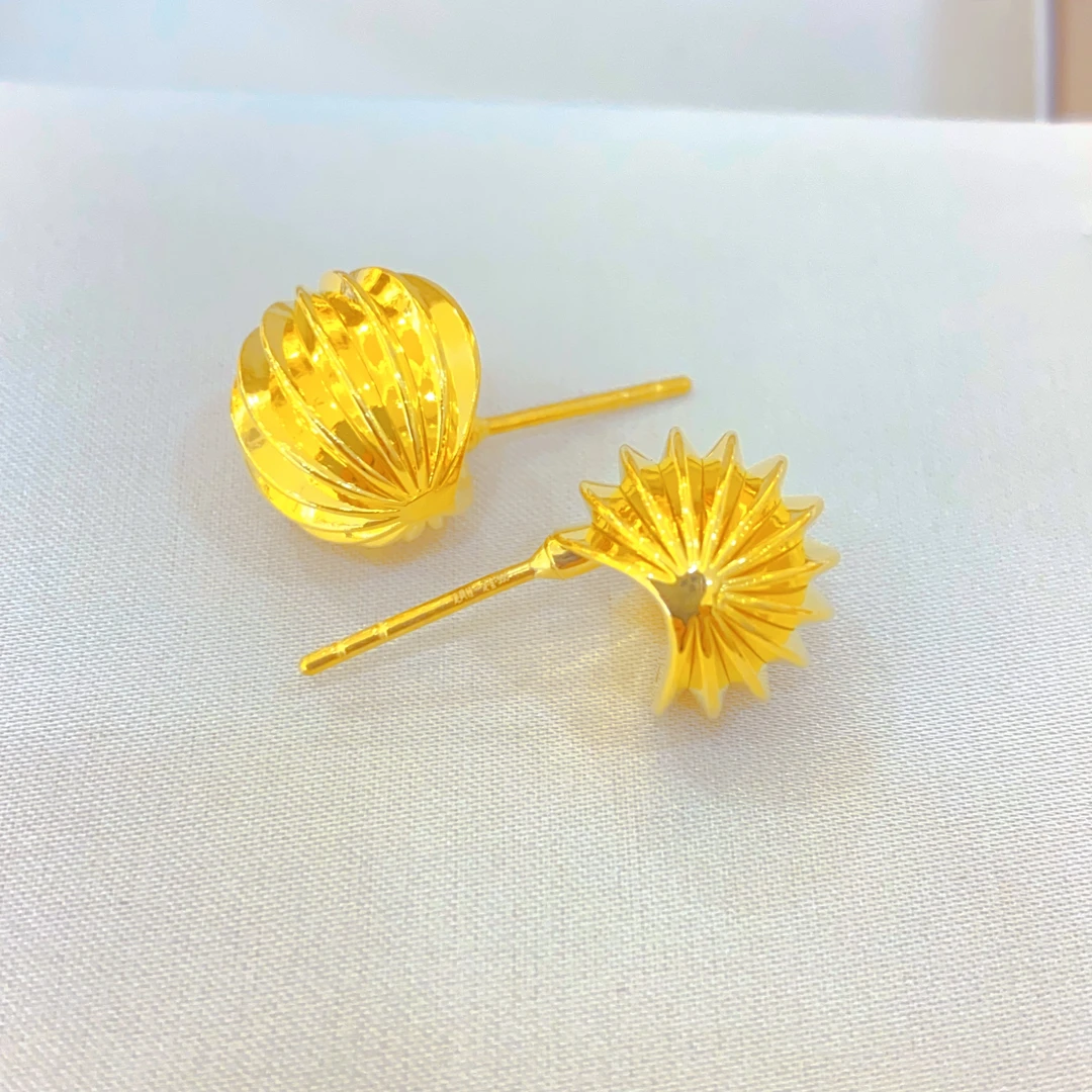 足金999镭射光面时尚耳饰3.48g
