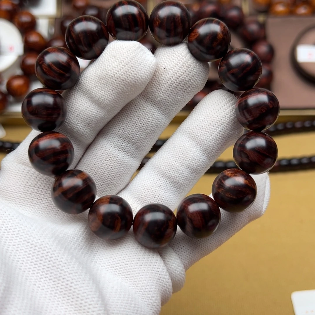 j***。黄花梨/降香黄檀手串/手链海南黄花梨