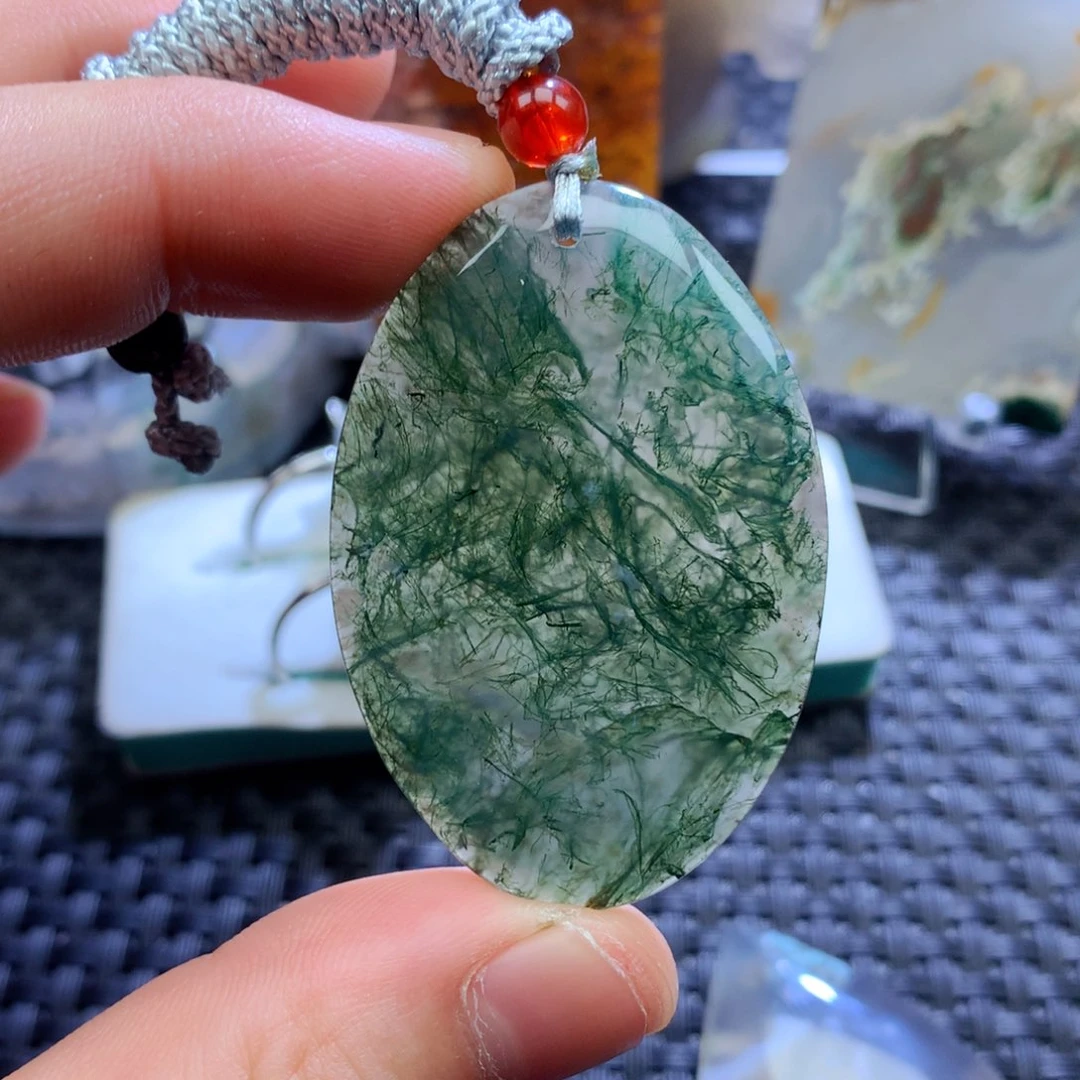 未镶嵌颈饰玛瑙/玉髓小**?