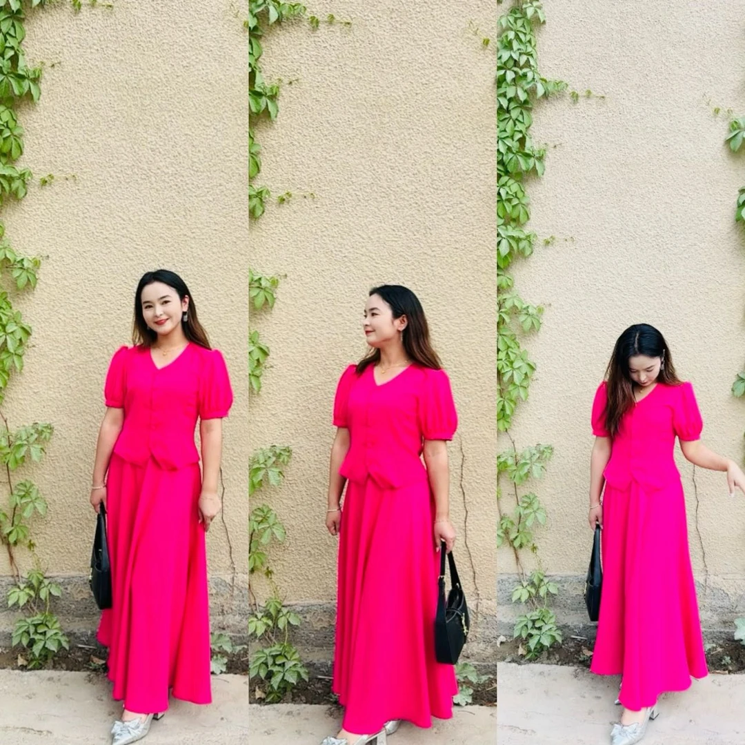 玫红色半身裙套装。