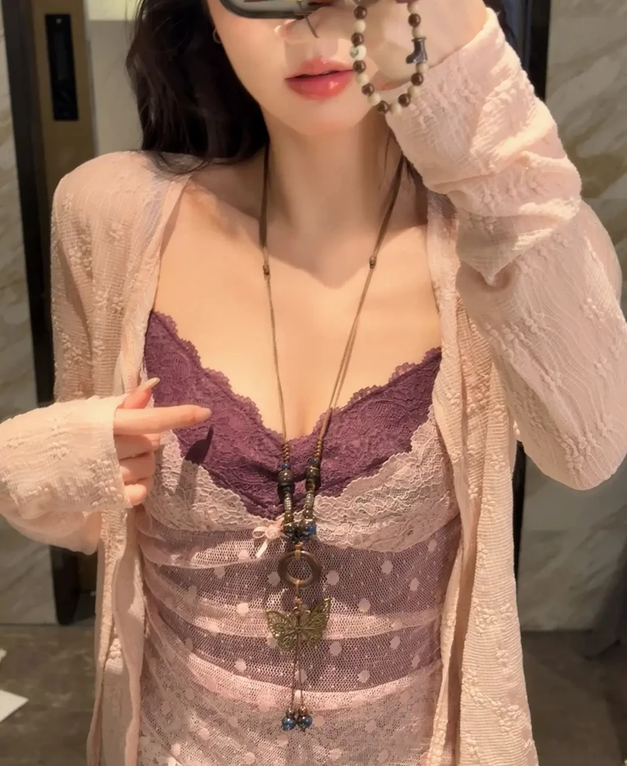 搭配溺水三鱼辣妹穿搭镂空蕾丝碎花女防晒显瘦遮肉海边度假开衫