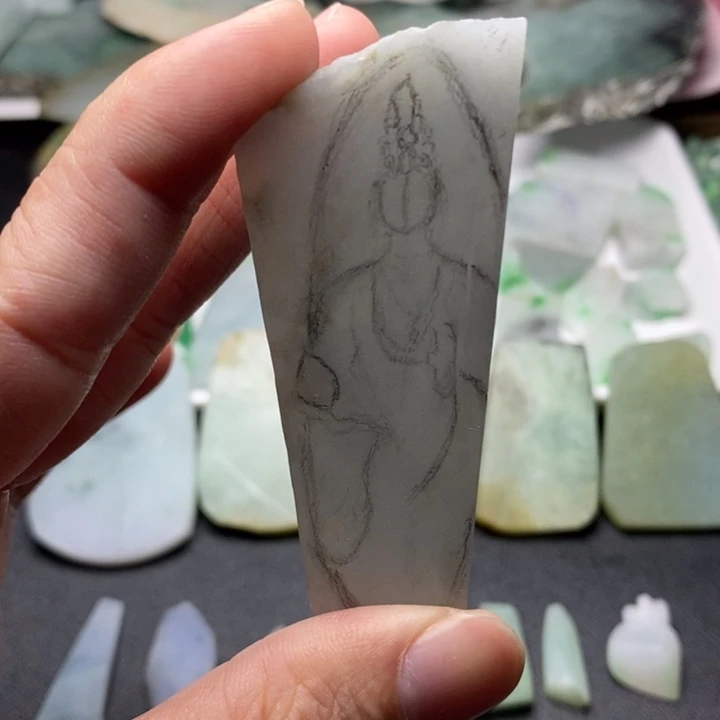 翡翠未镶嵌颈饰翡翠