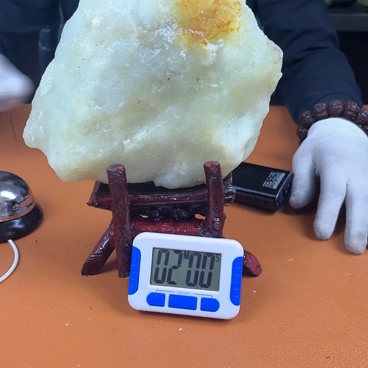 蛇纹石玉原石未镶嵌霖*9