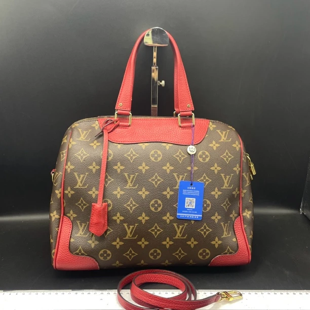 95新 LouisVuitton/路易威登 机场手提斜挎包/13782