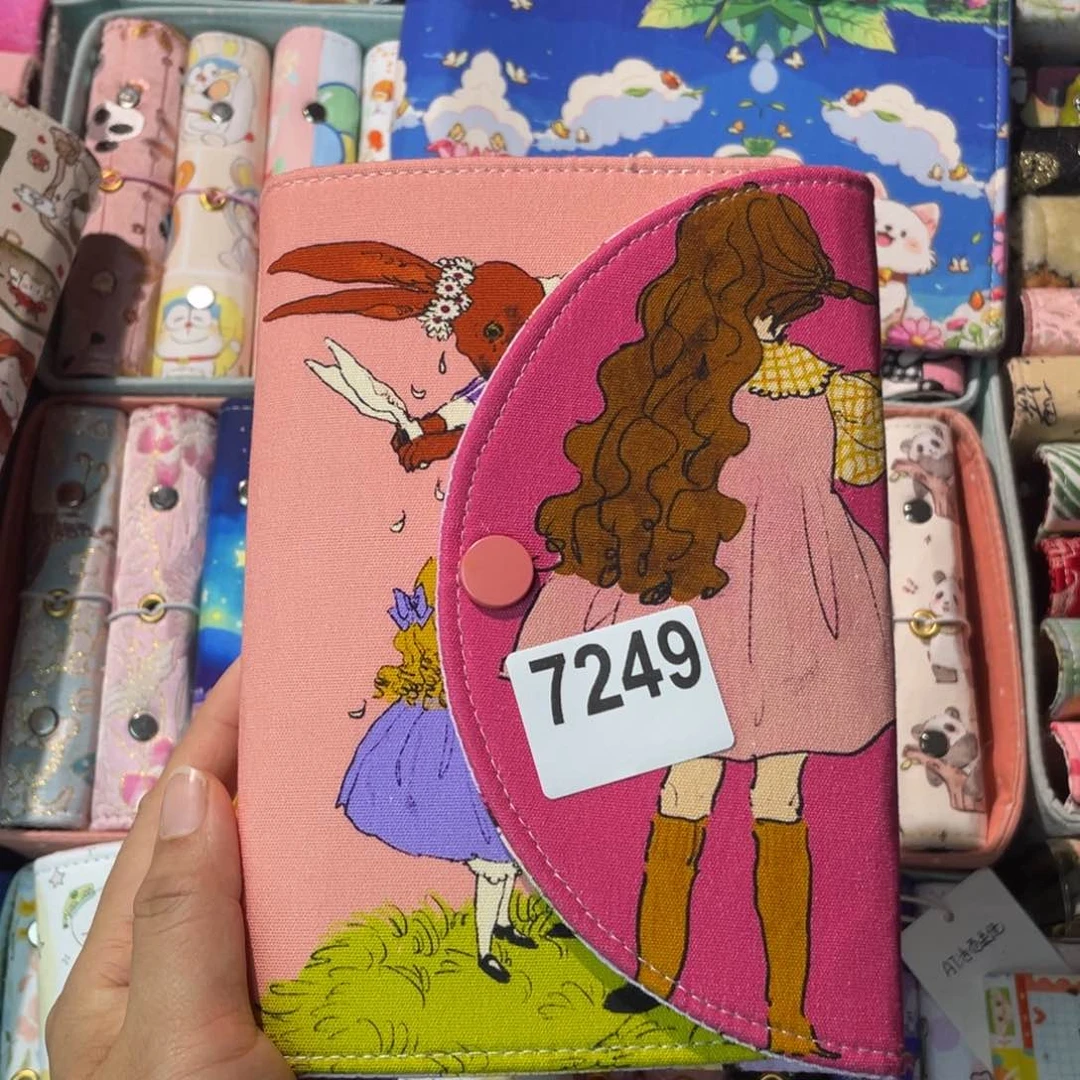 织绣A6 活页不加纸7249。