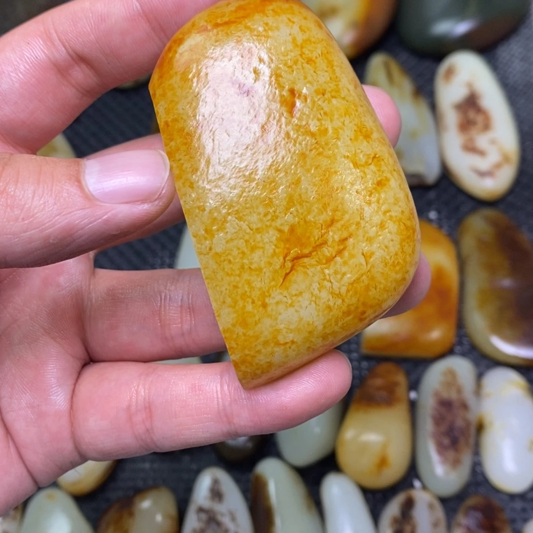 北***梯定制和田玉未镶嵌和田玉