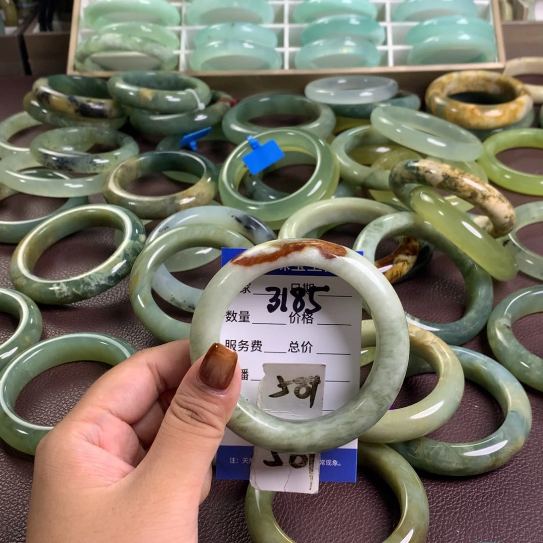 未镶嵌蛇纹石玉手镯3185