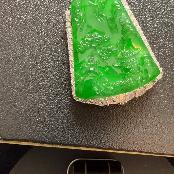 b****定制翡翠未镶嵌山水