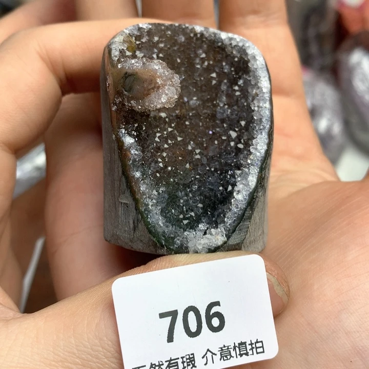 紫晶大型摆件（非配饰）未镶嵌