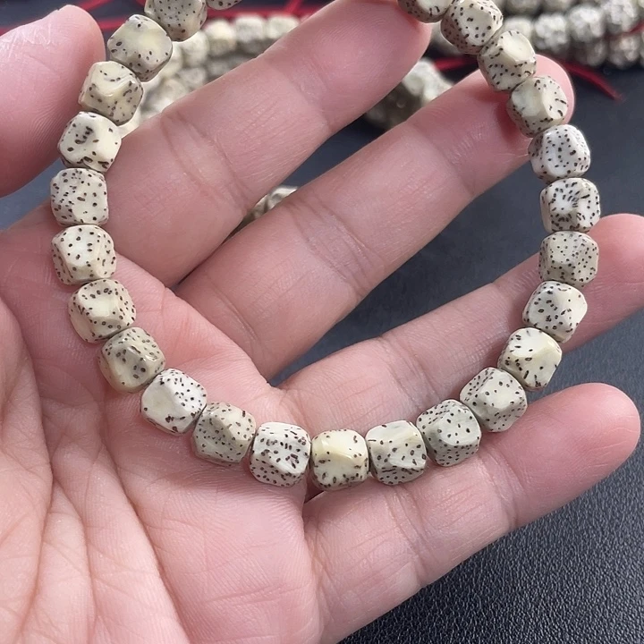 吊坠星月菩提手串