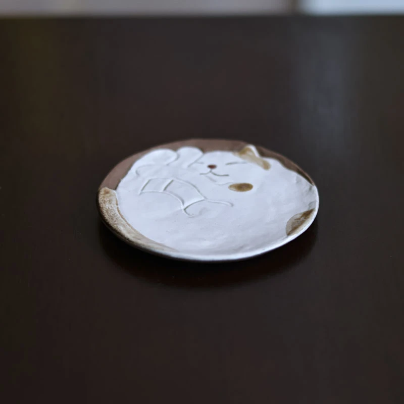 【斋居】妙趣白猫杯垫(带点咖色)（Q3774）