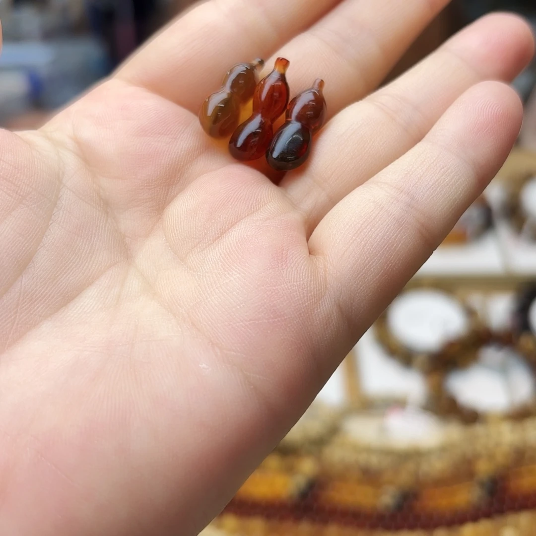 琥珀未镶嵌裸石大