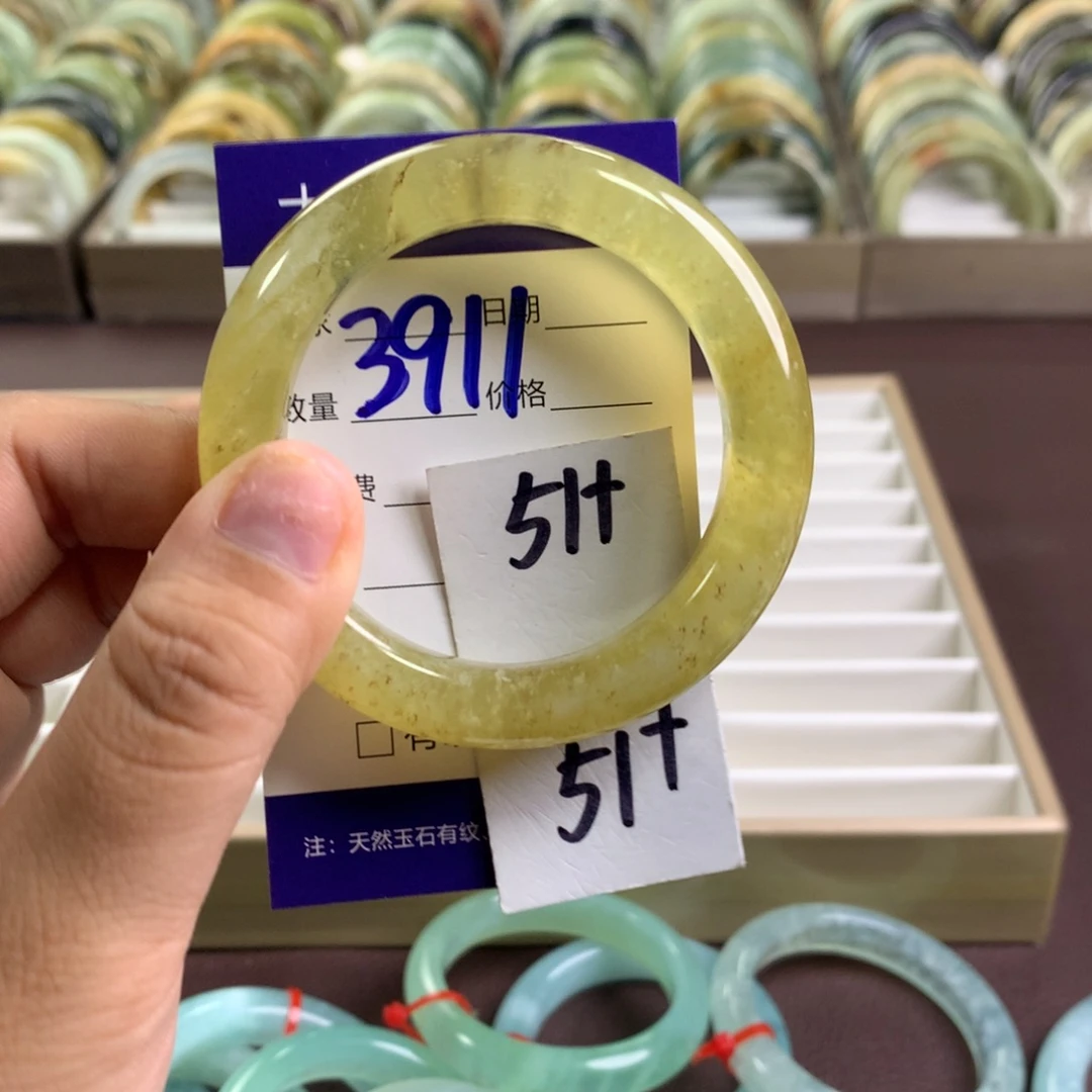 蛇纹石玉未镶嵌手镯3911