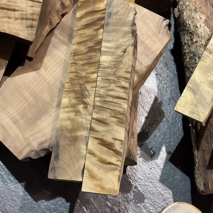 鹤***哥四川小叶金丝楠原材