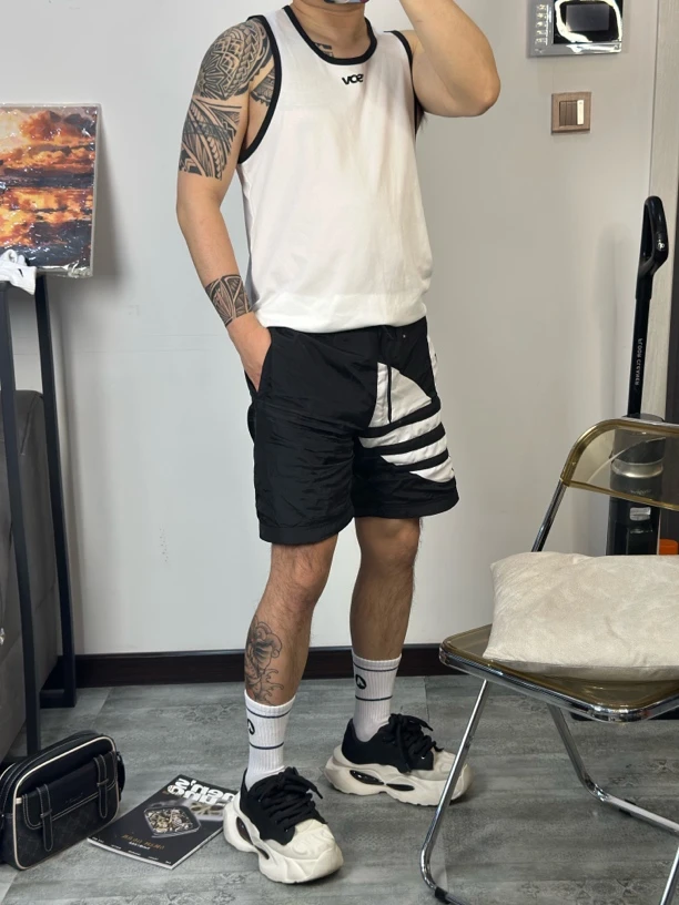 外贸潮牌男情侣个性英文字母中高筒袜 潮流港风ins街头滑板袜