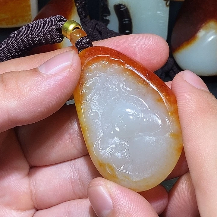 冬***天和田玉未镶嵌颈饰CC