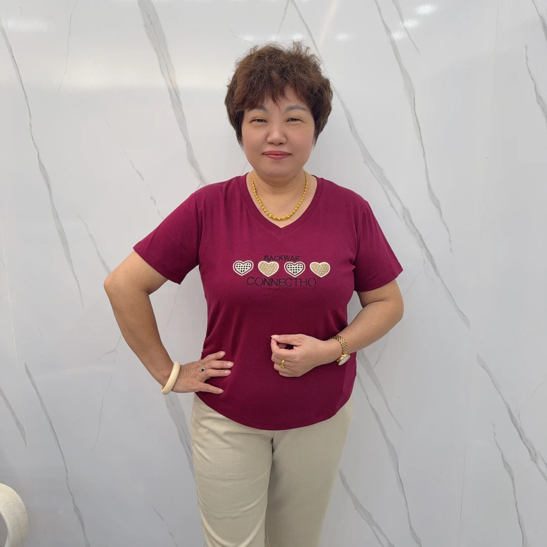 2599短袖印花INS风V领常规款字母T恤休闲女款