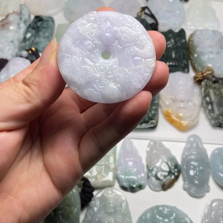 翡翠未镶嵌颈饰九龙70