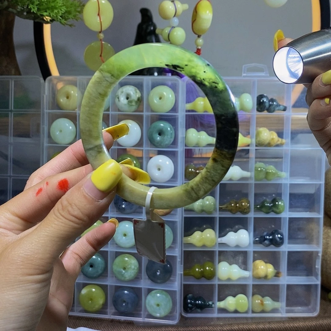 蛇纹石玉未镶嵌其他26