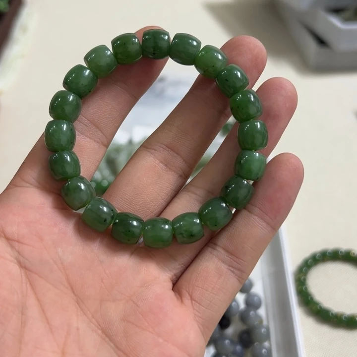 未镶嵌和田玉（糖玉）挂件