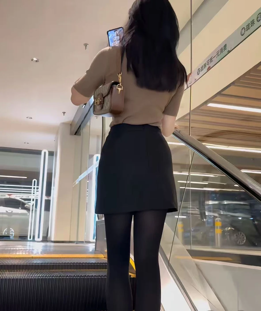 664#秋冬款时尚高腰显瘦呢料半身裙