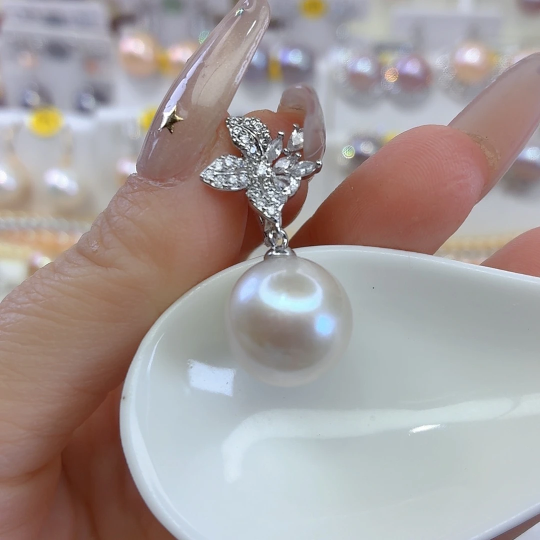 淡水珍珠颈饰合金