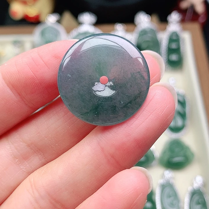 颈饰未镶嵌翡翠吊坠