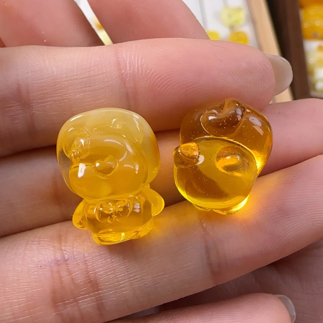 琥珀未镶嵌珠宝奇石h****4