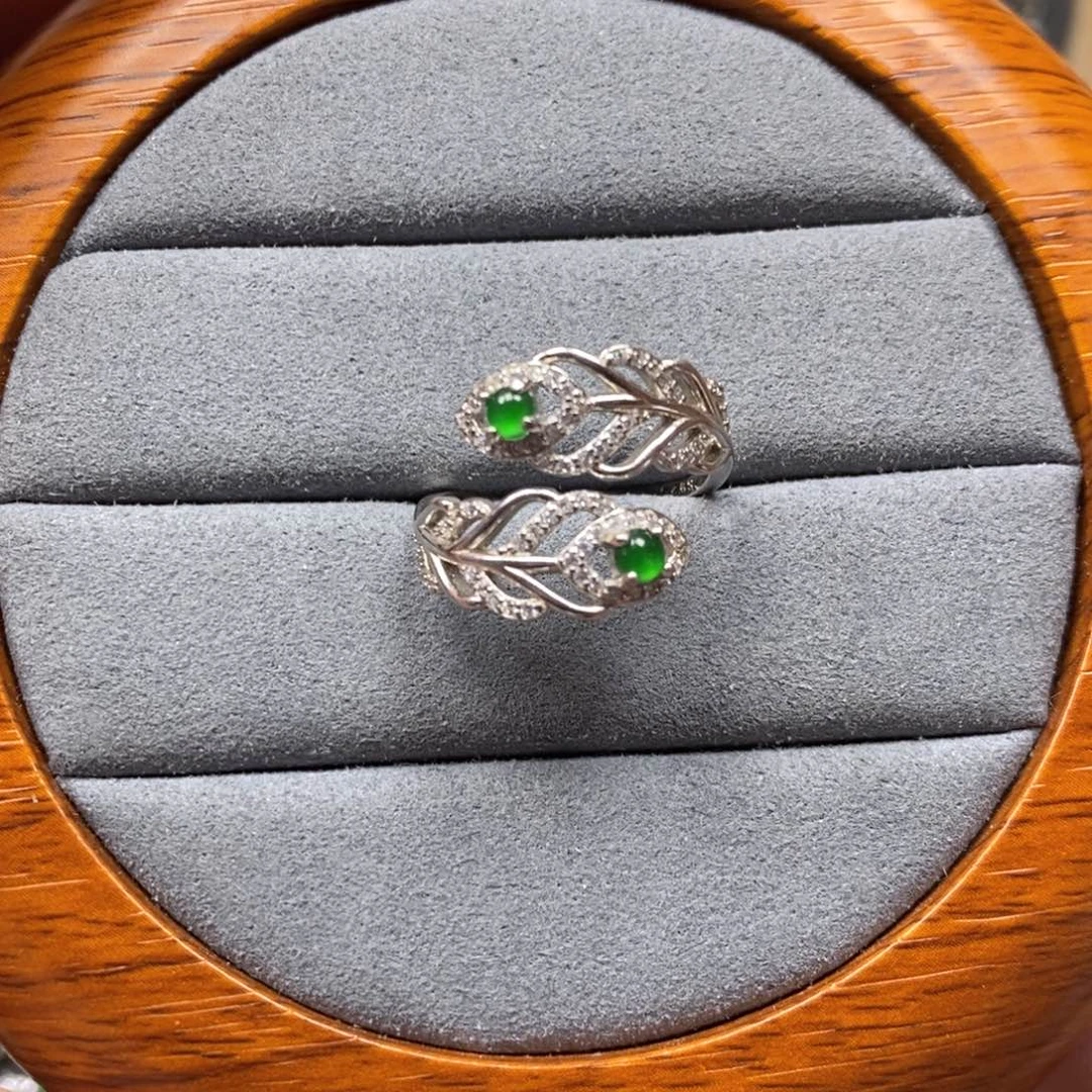 翡翠颈饰银S925镶嵌A***h翡翠戒指