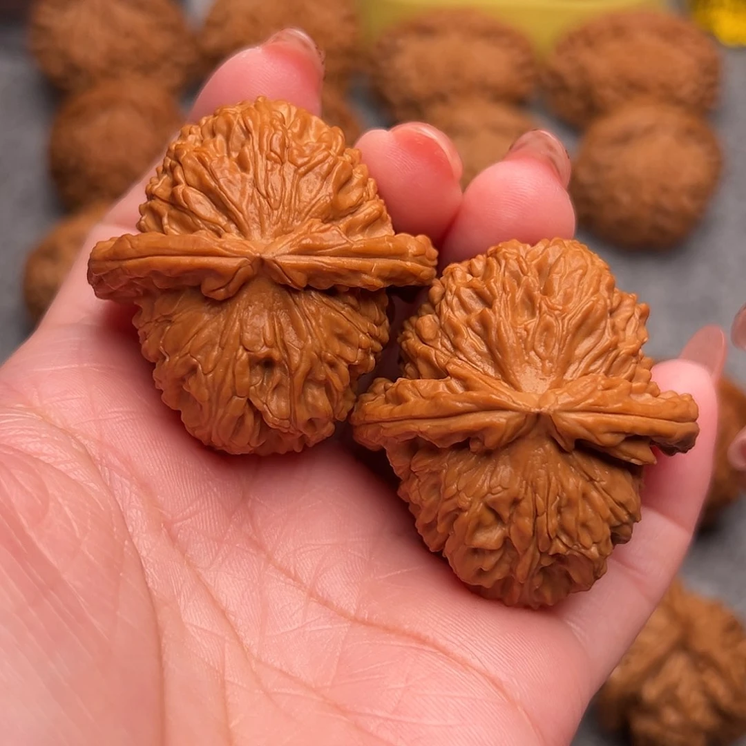 把件文玩核桃可***?精品粗棱白狮子42全品