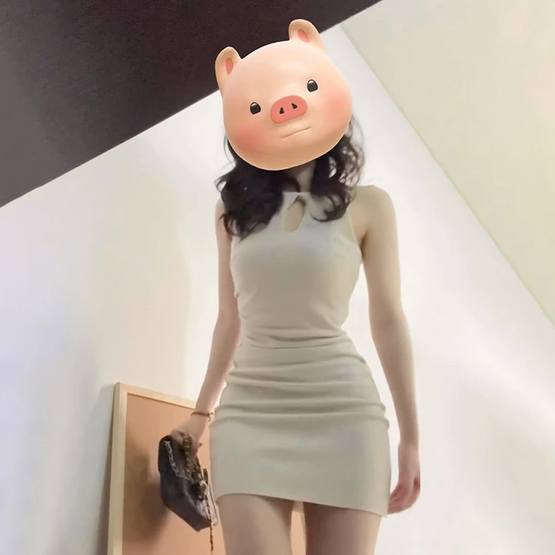 茶歇法式杏色无袖连衣裙子女2025夏新款海边度假收腰包臀短裙1571