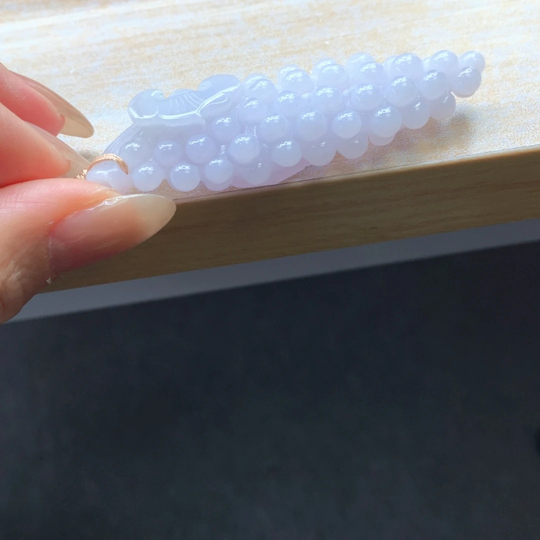 翡翠未镶嵌颈饰吊坠