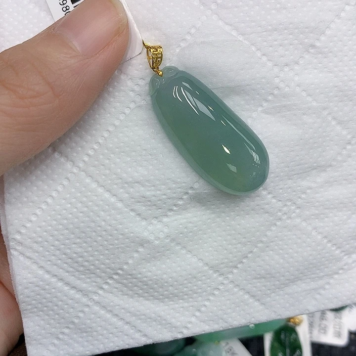 颈饰18K金镶嵌翡翠12345678899