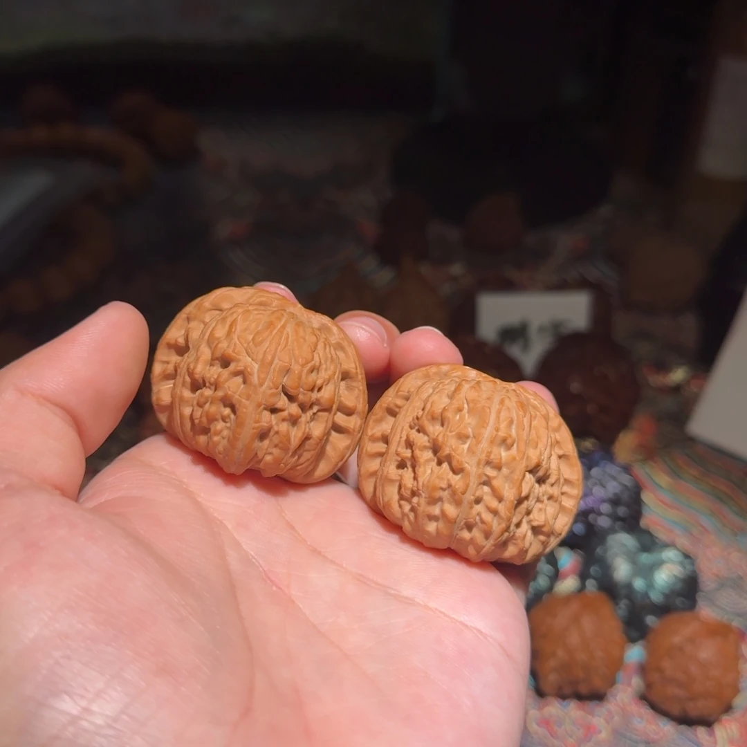 藝***霖核桃把件1664号44球白狮子文玩核桃