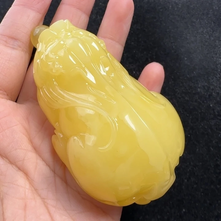 未镶嵌蜜蜡珠宝奇石