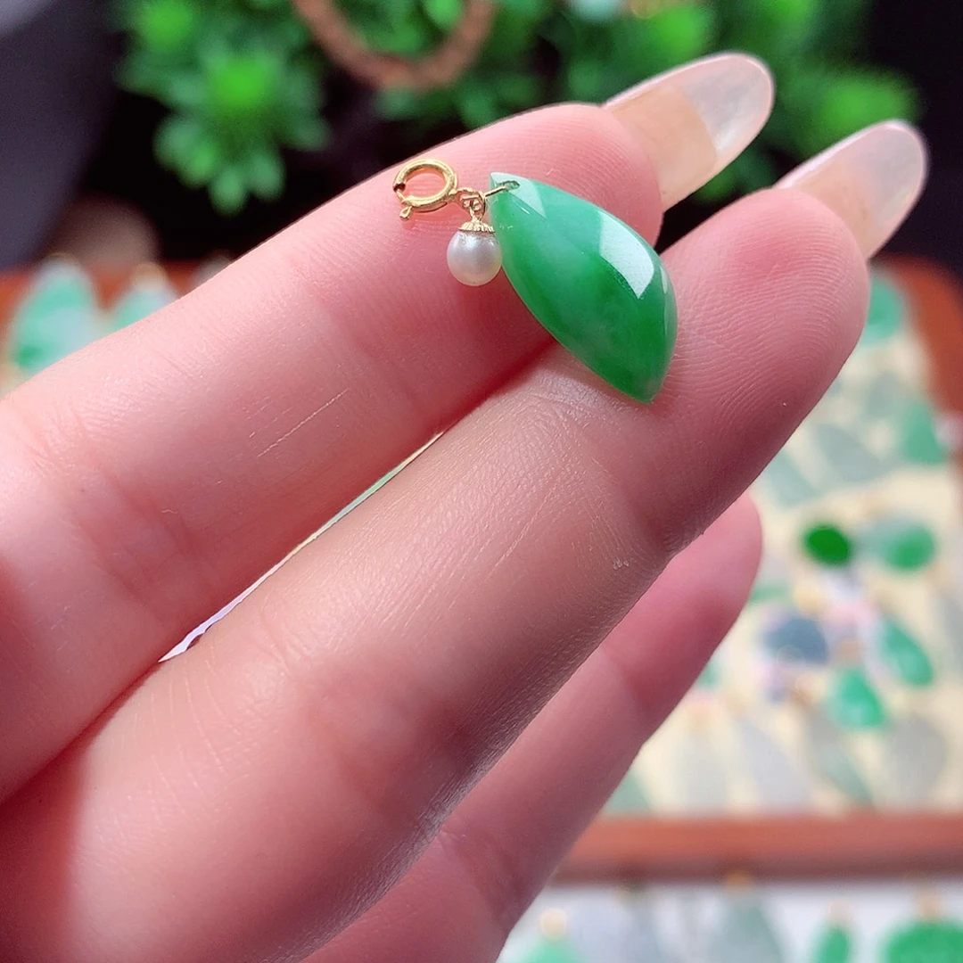 翡翠18K金镶嵌吊坠(不含链)