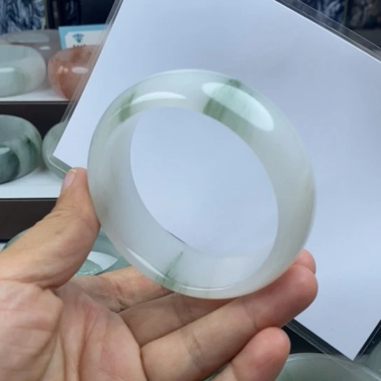 石英质玉（金丝玉）未镶嵌手镯