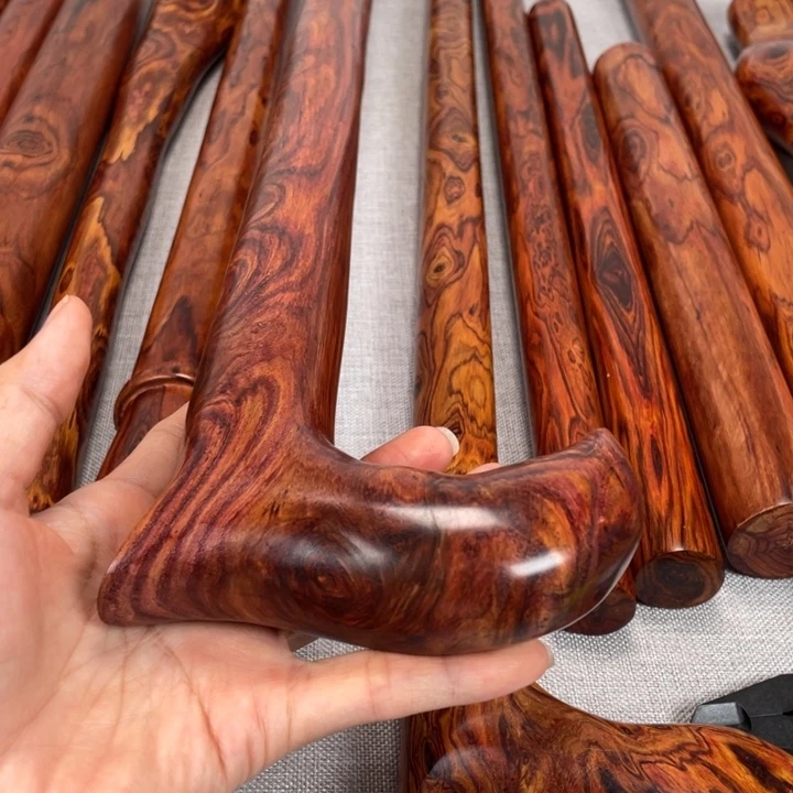 阿***健海南黄花梨拐杖一根