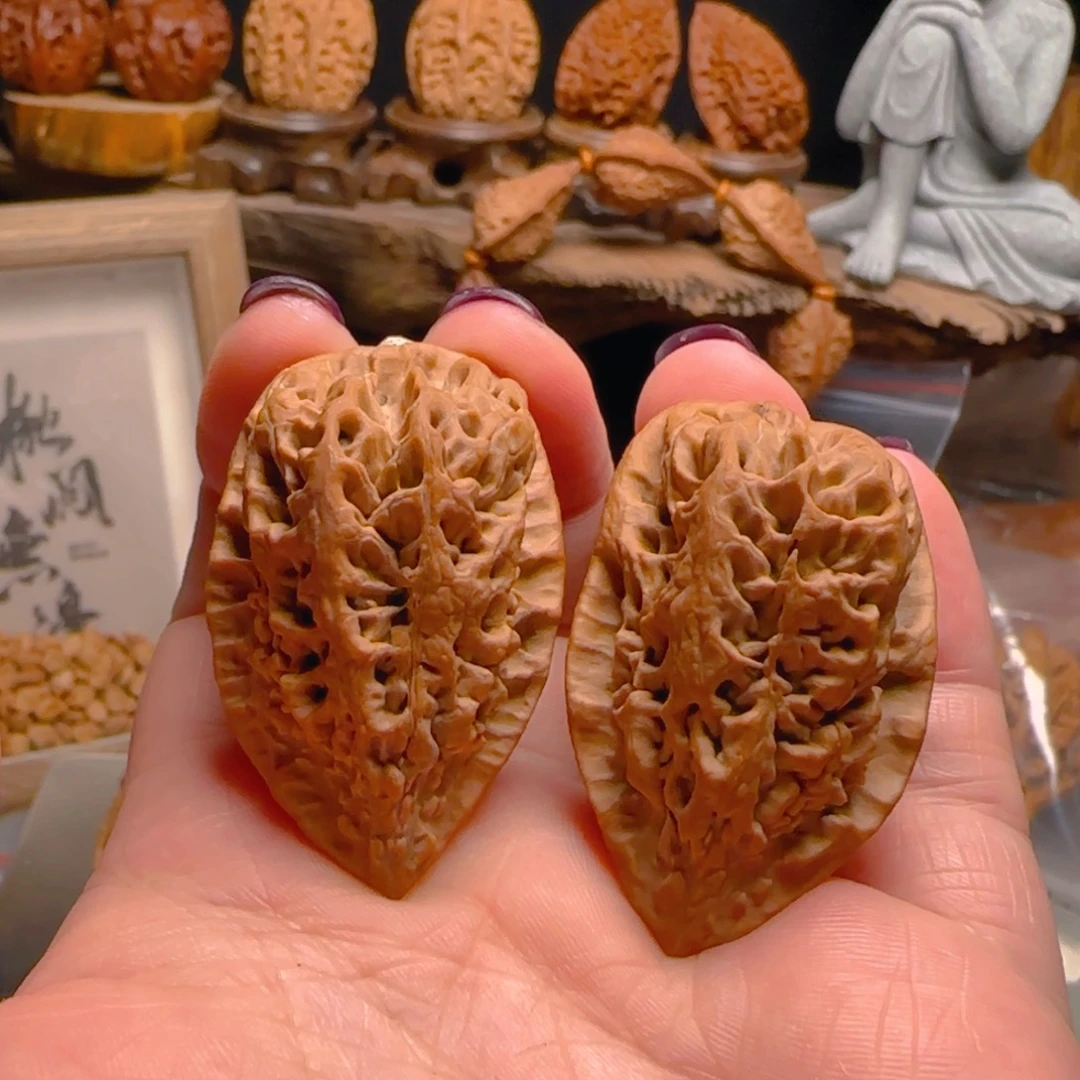 公***牛把件文玩核桃麦麦66