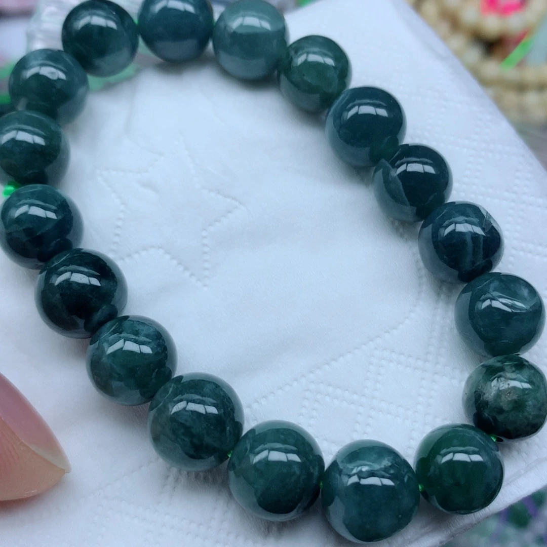 颈饰未镶嵌翡翠手串