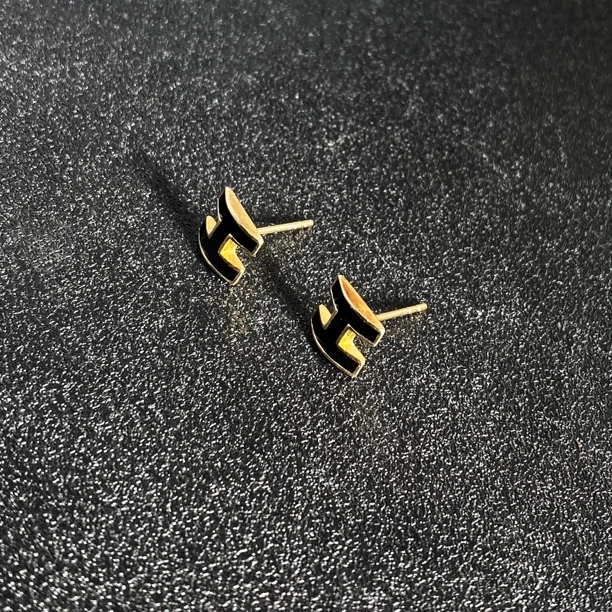 925银耳饰 轻奢简约百搭字母黑色H耳钉05142050