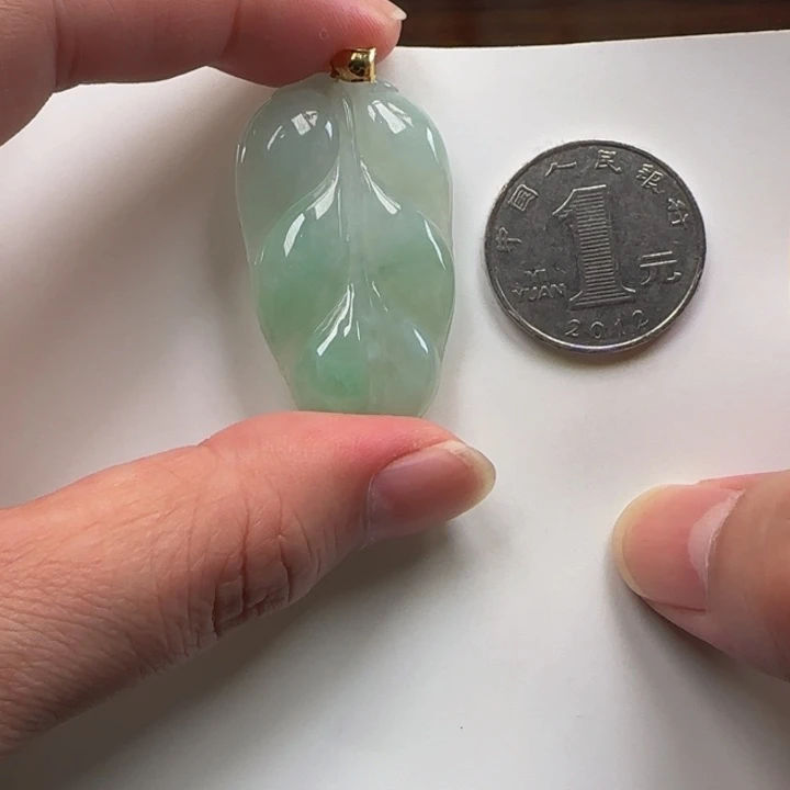 吊坠(不含链)18K金镶嵌翡翠