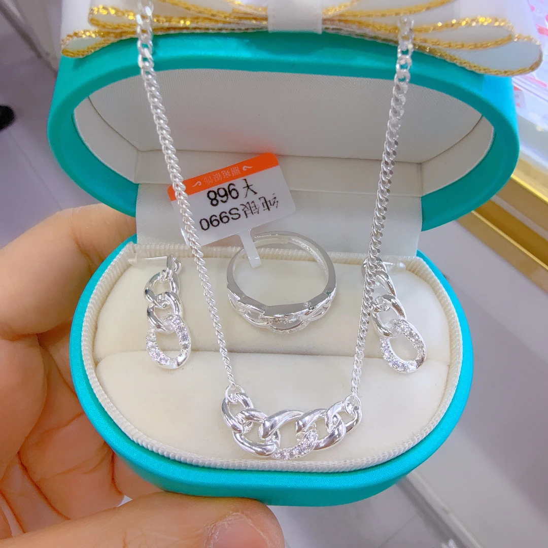 足银亚克力银制品 新款时尚纯银三件套首饰ساپ كۆمۈش