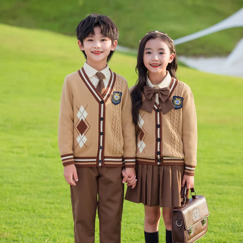 幼儿园园服春秋套装英伦风儿童表演礼服小学生班服针织马甲三件套