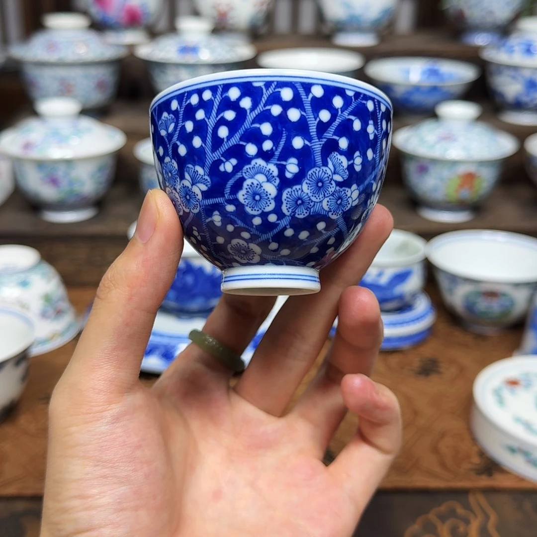 明逸堂青花冰梅鸡心杯